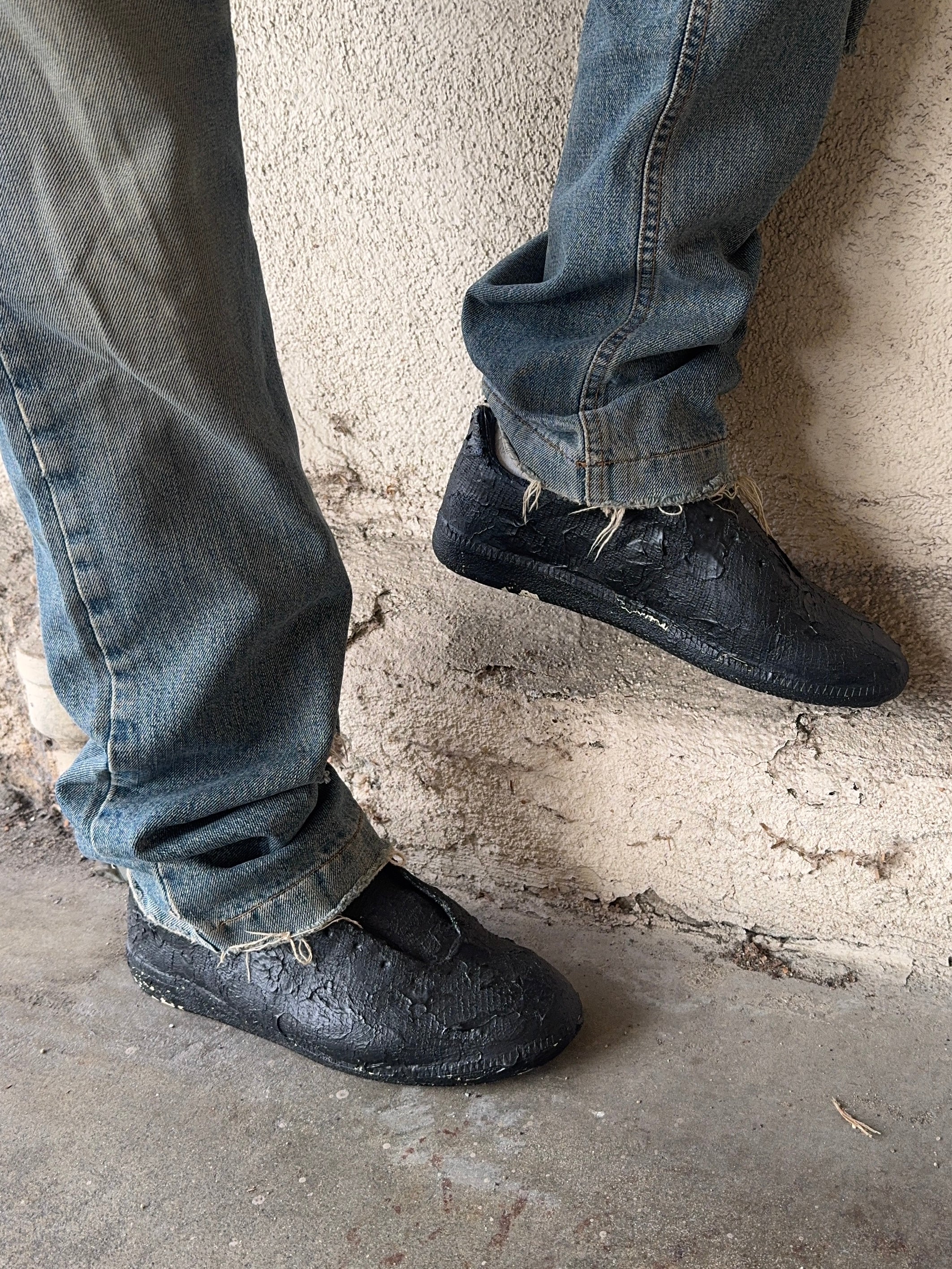 Maison Margiela Black ‘Paint Coated’ GAT Replica Low