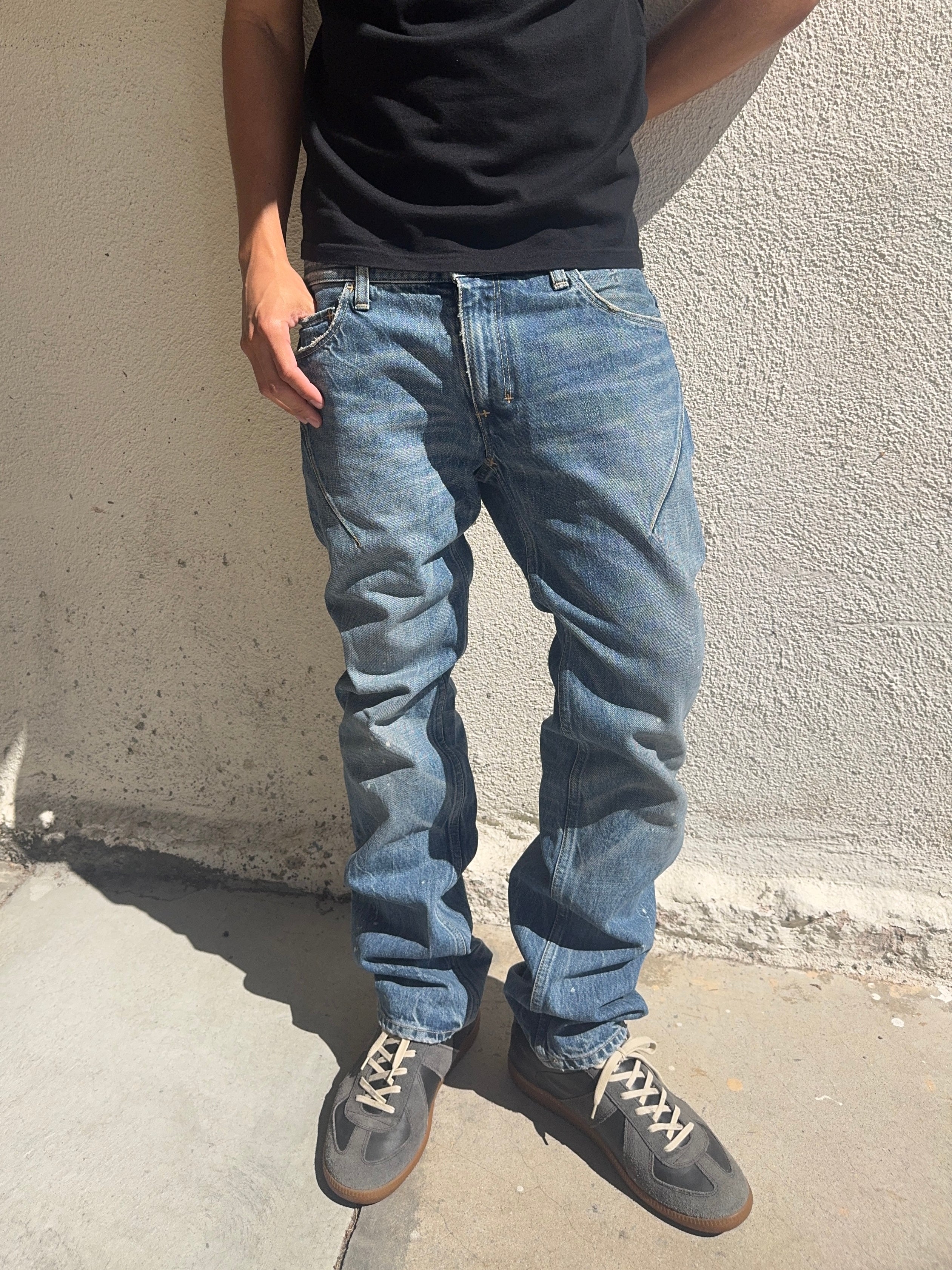 FW09 Number (N)ine “A Closed Feeling” Paint-Splatter Zippo Pain Denim