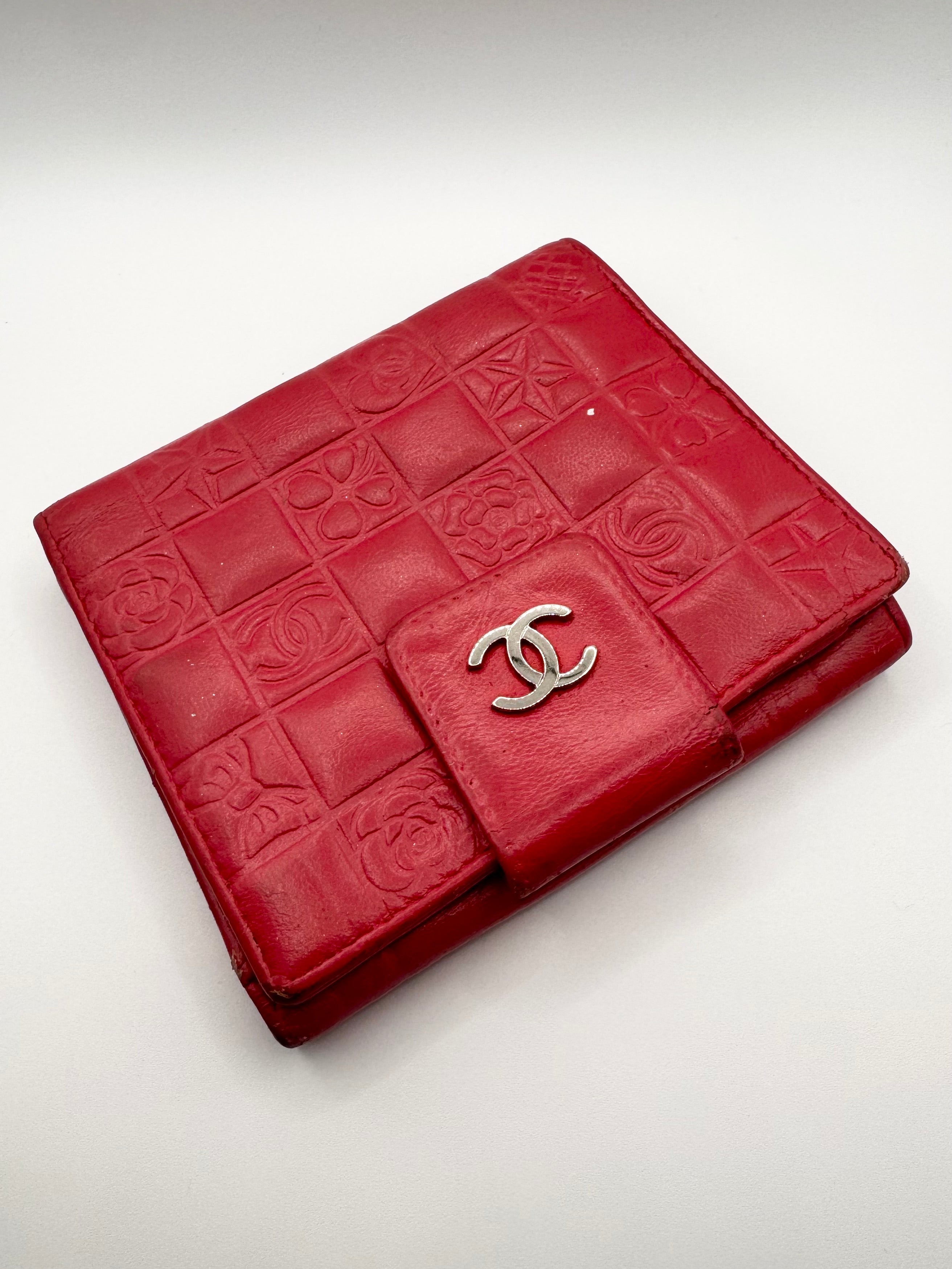 2000s Chanel ‘Lucky Charm’ CC Crimson Leather Wallet