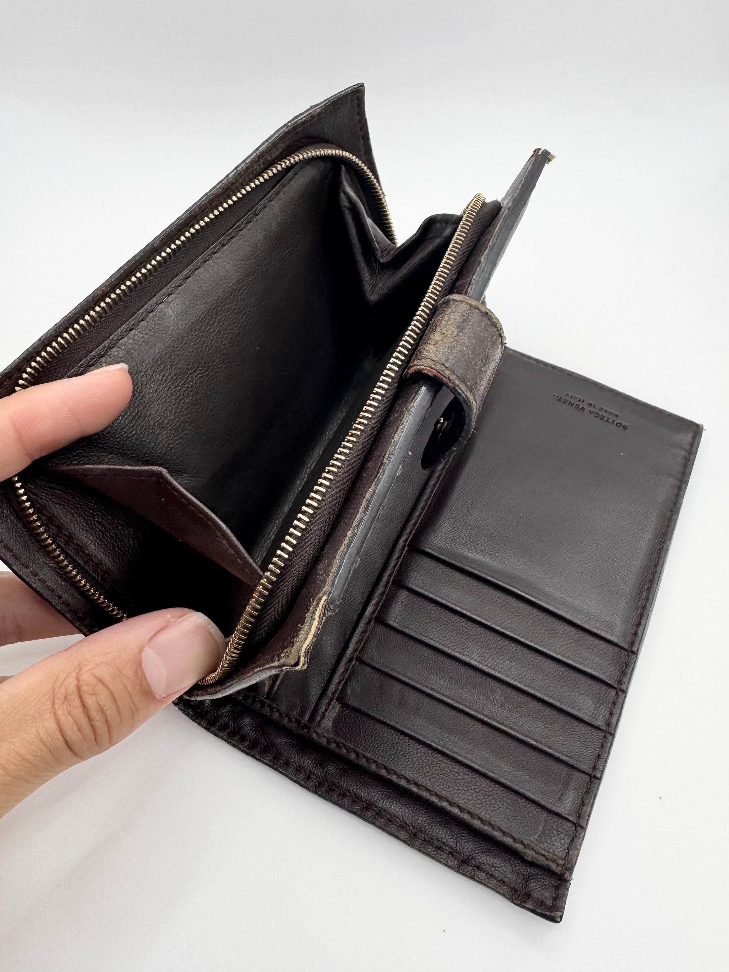 2000s Bottega Veneta ‘Chocolate’ Intrecciato Bi-Fold Wallet