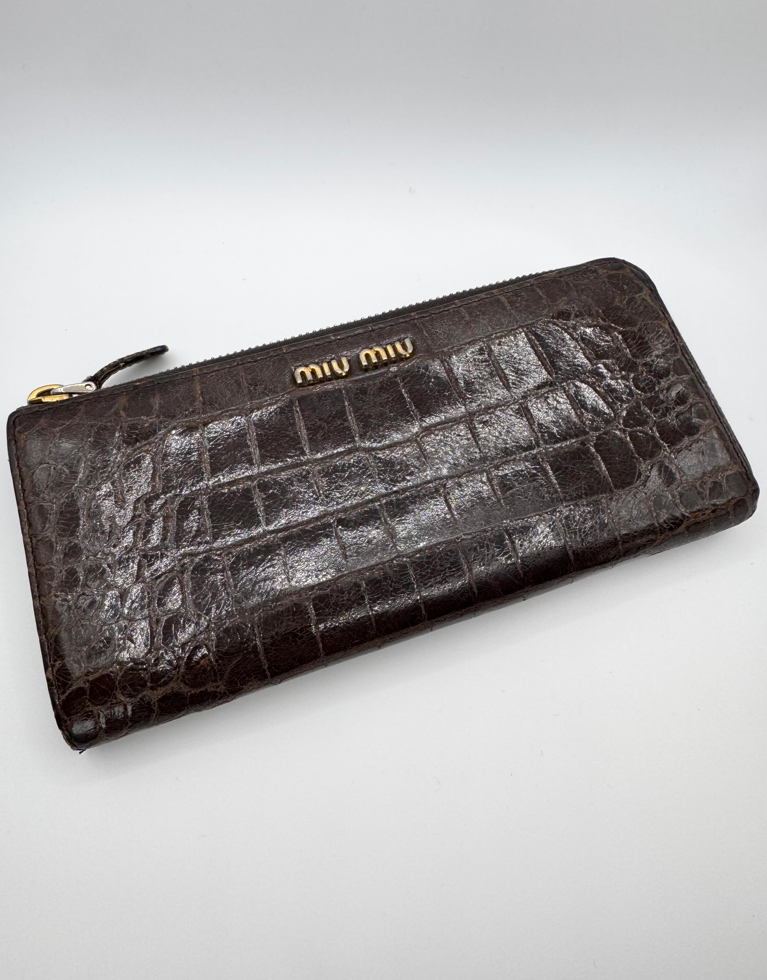 2000s Miu Miu ‘Chocolate’ Gator Texture Leather Wallet