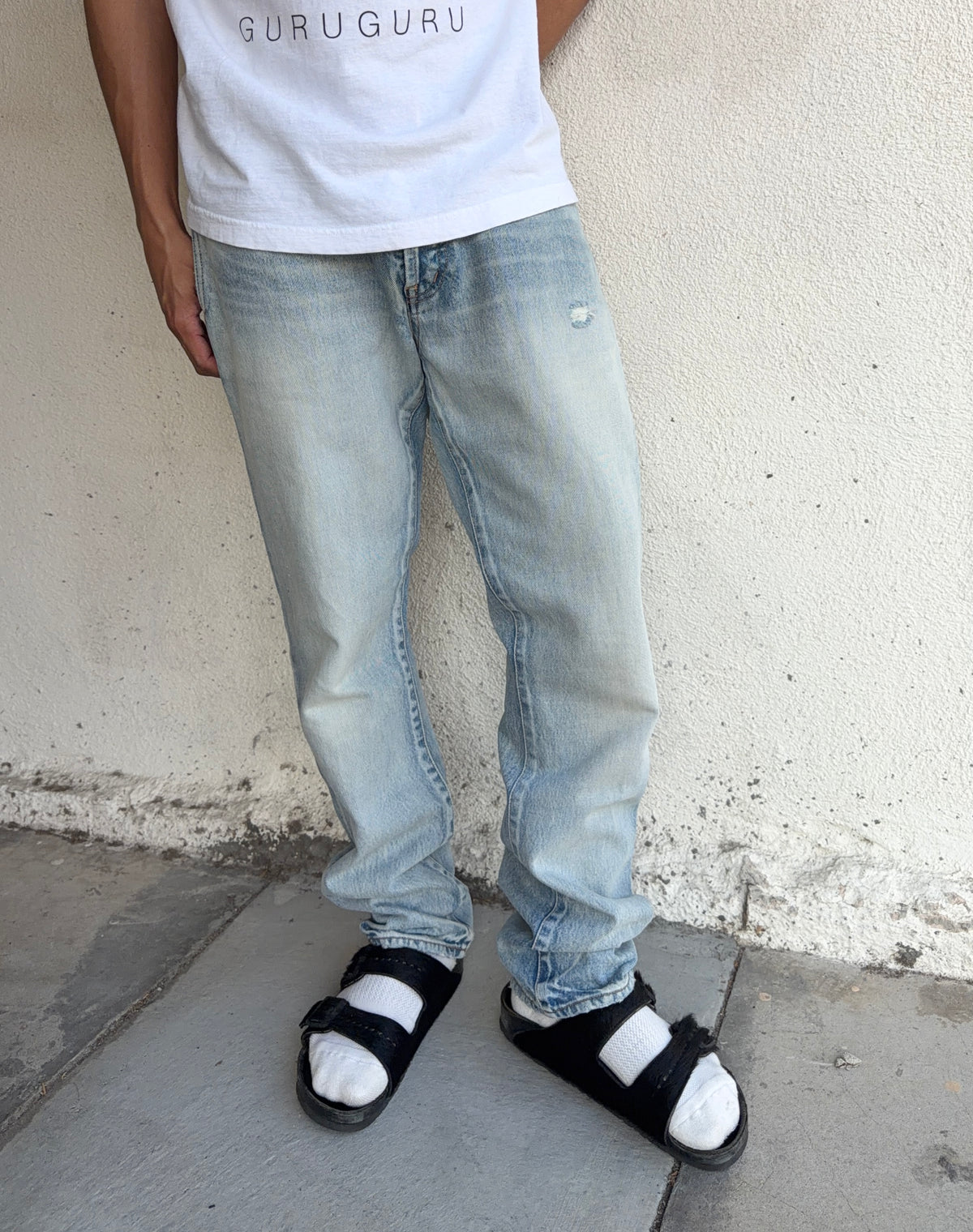 FW21 Saint Laurent D27 ‘Étienne’ Light Wash Distressed Denim