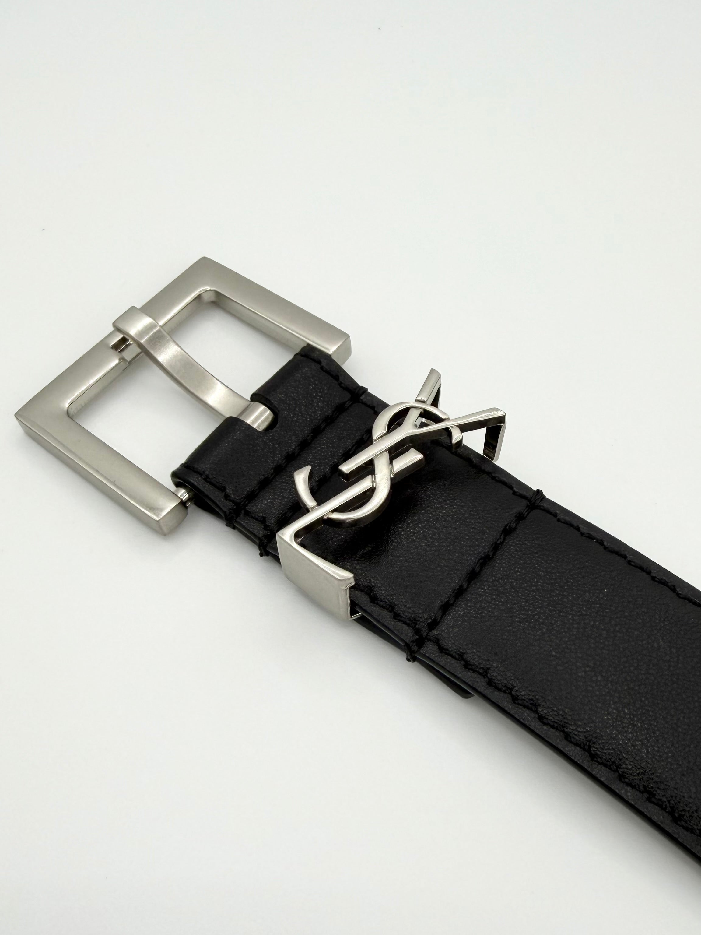 Saint Laurent Mini 'YSL' Plaque Black Calfskin Belt