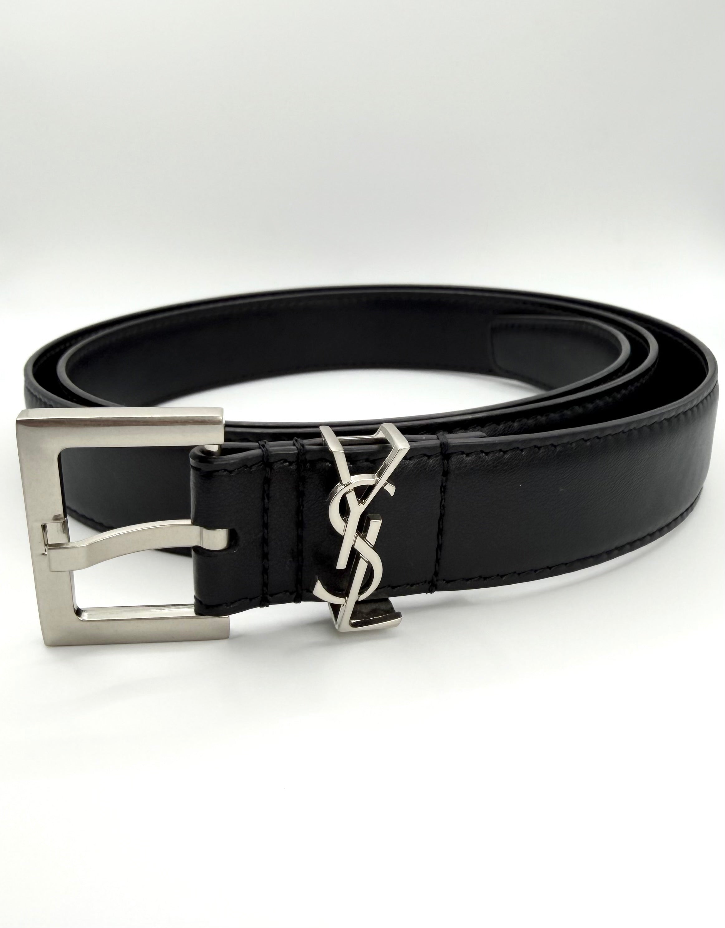 Saint Laurent Mini 'YSL' Plaque Black Calfskin Belt