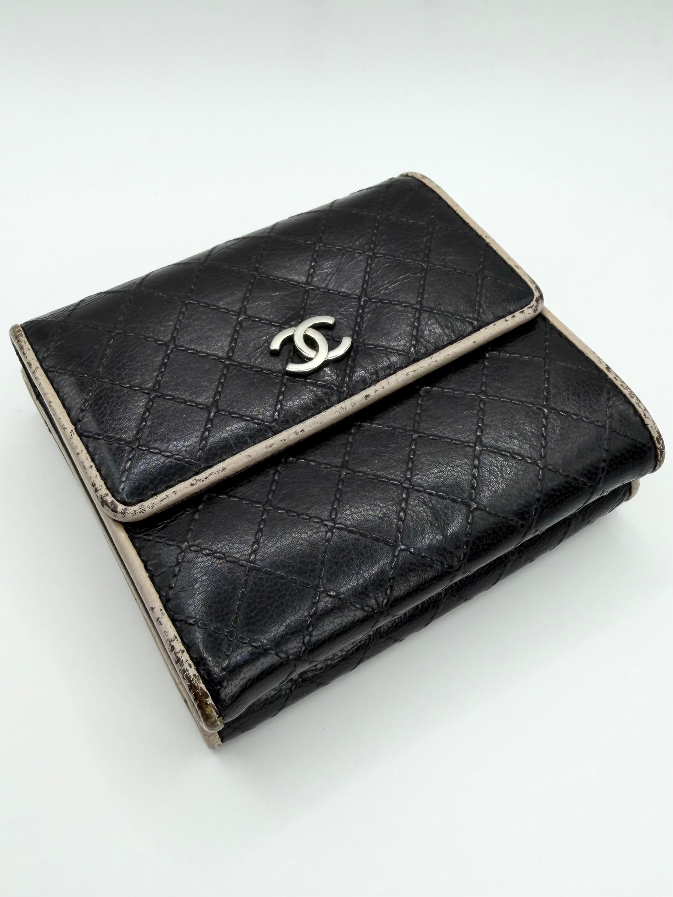 2010s Chanel ‘CC’ Diamond Quilted Black Lambskin Leather Wallet