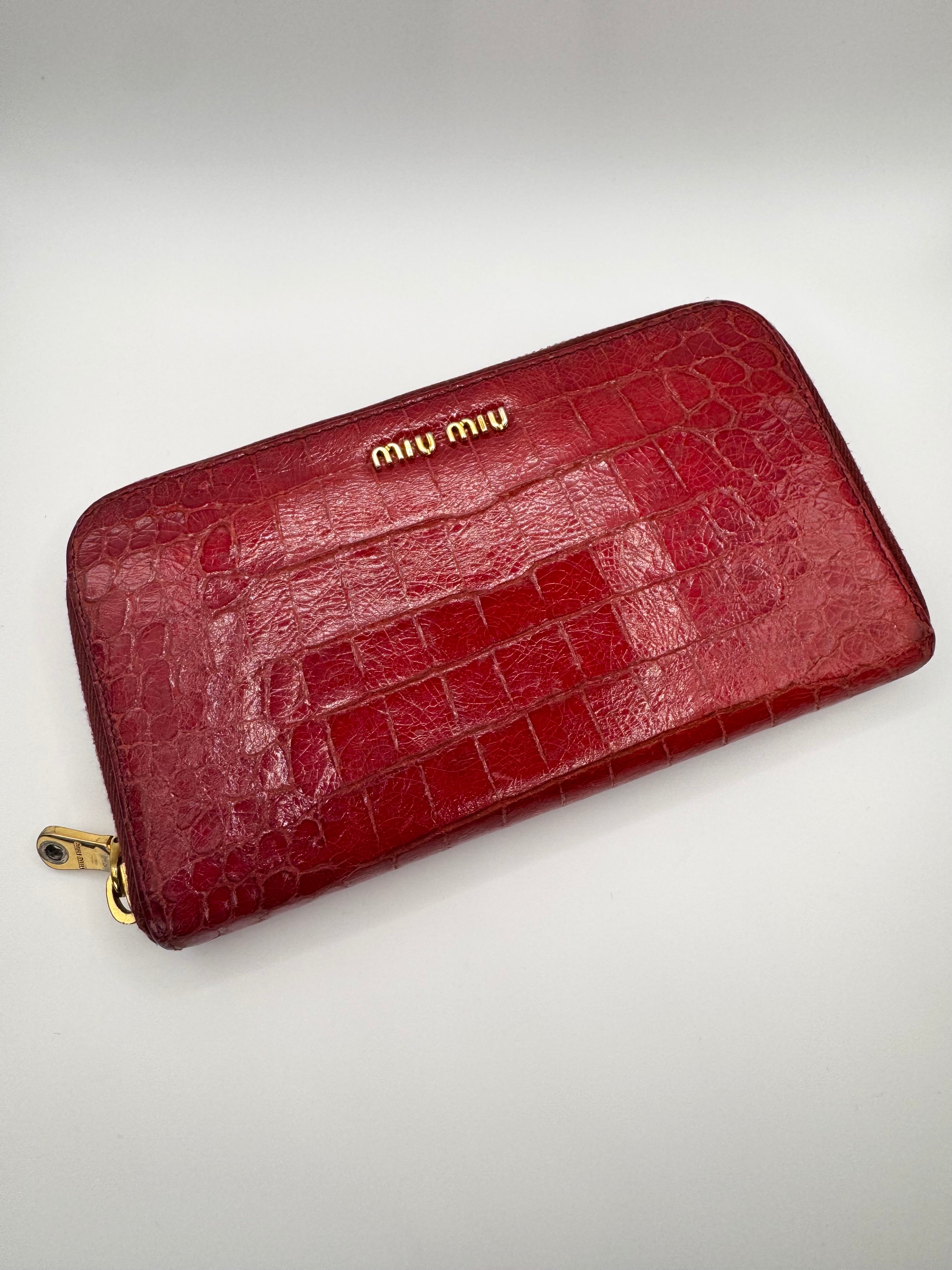 2000s Miu Miu ‘Azalea’ Gator Texture Leather Wallet