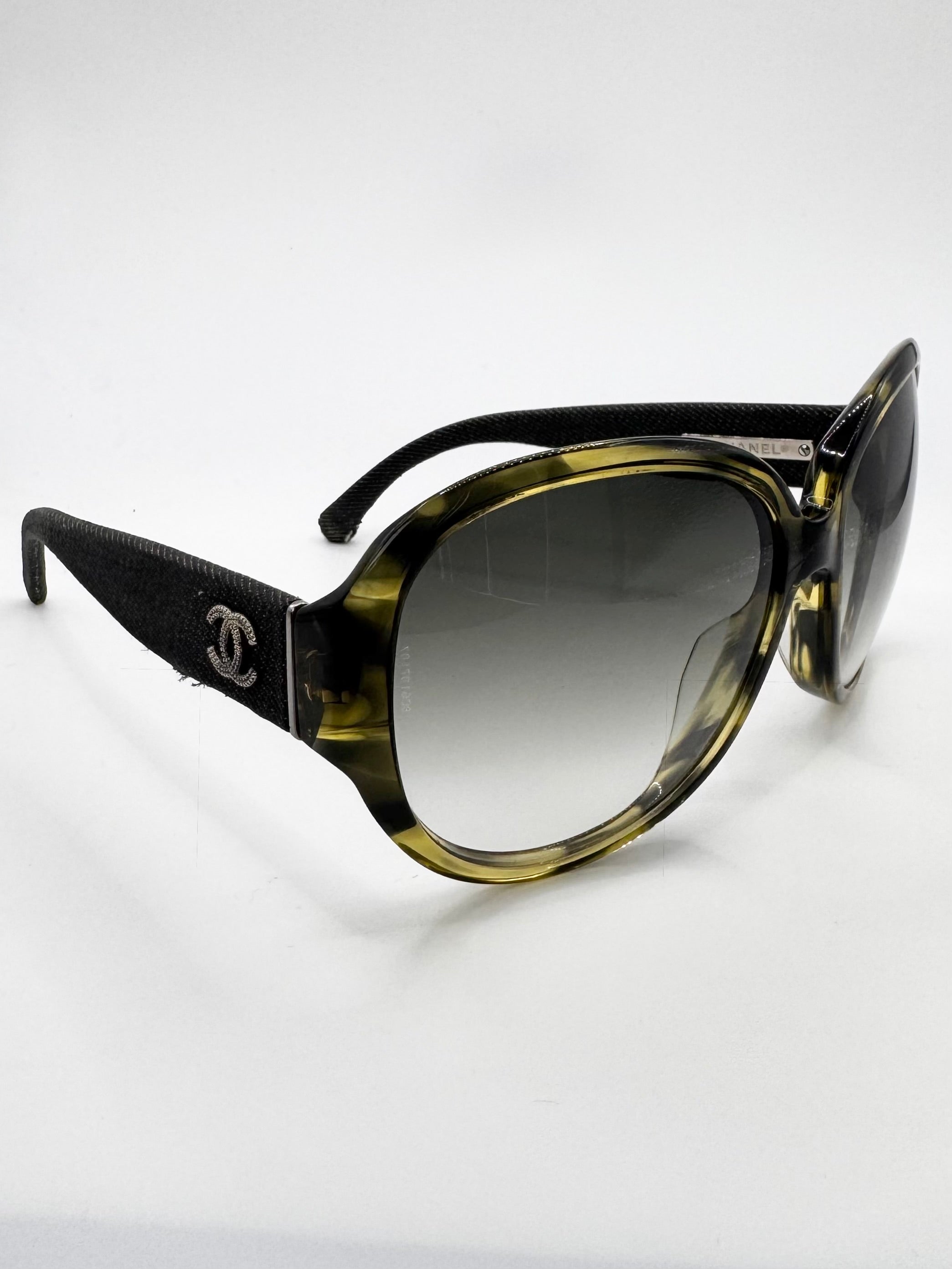 2000s Chanel ‘5163’ CC Denim Tortoiseshell Sunglasses
