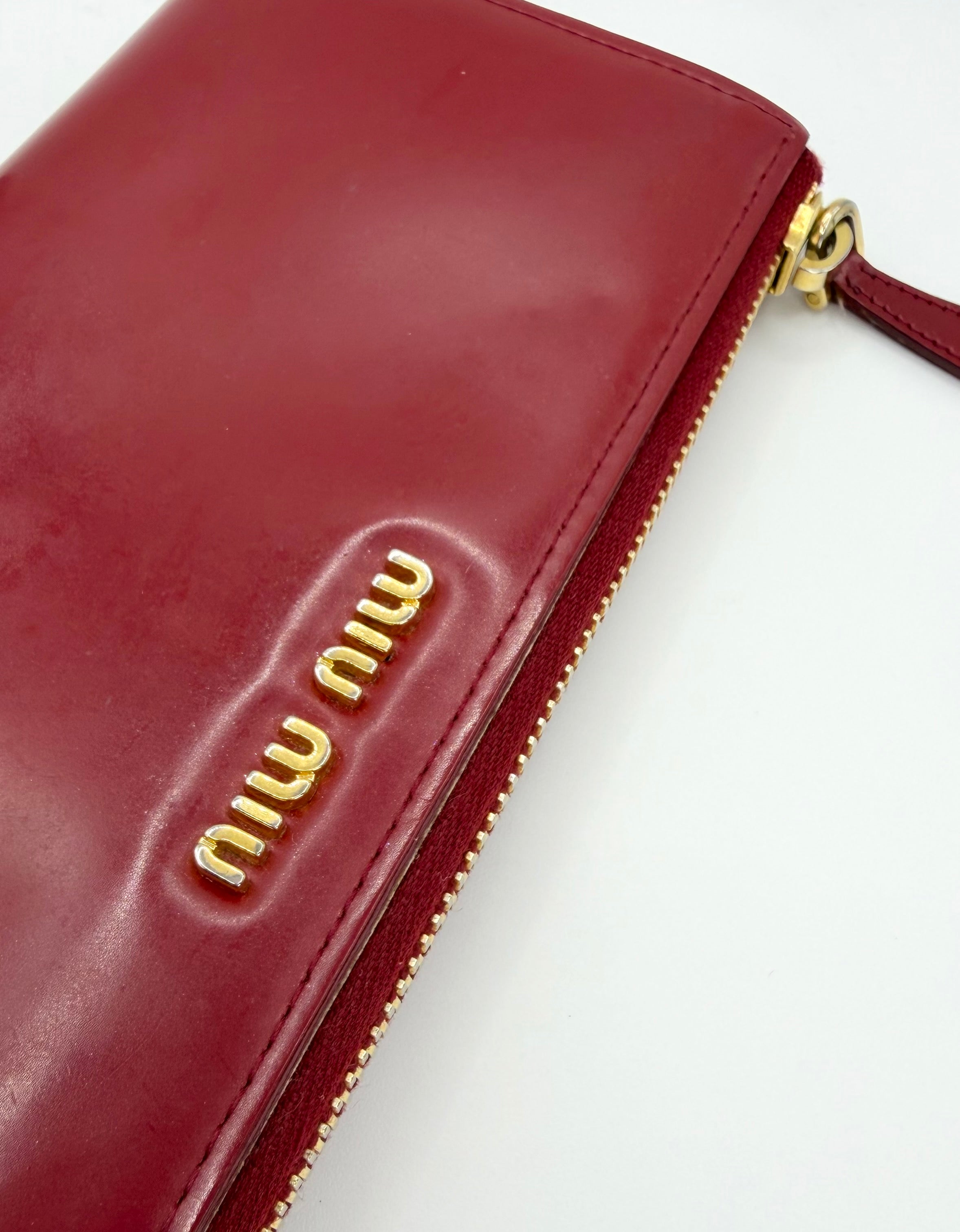 Miu Miu Rosso Patent-Effect Leather Wallet