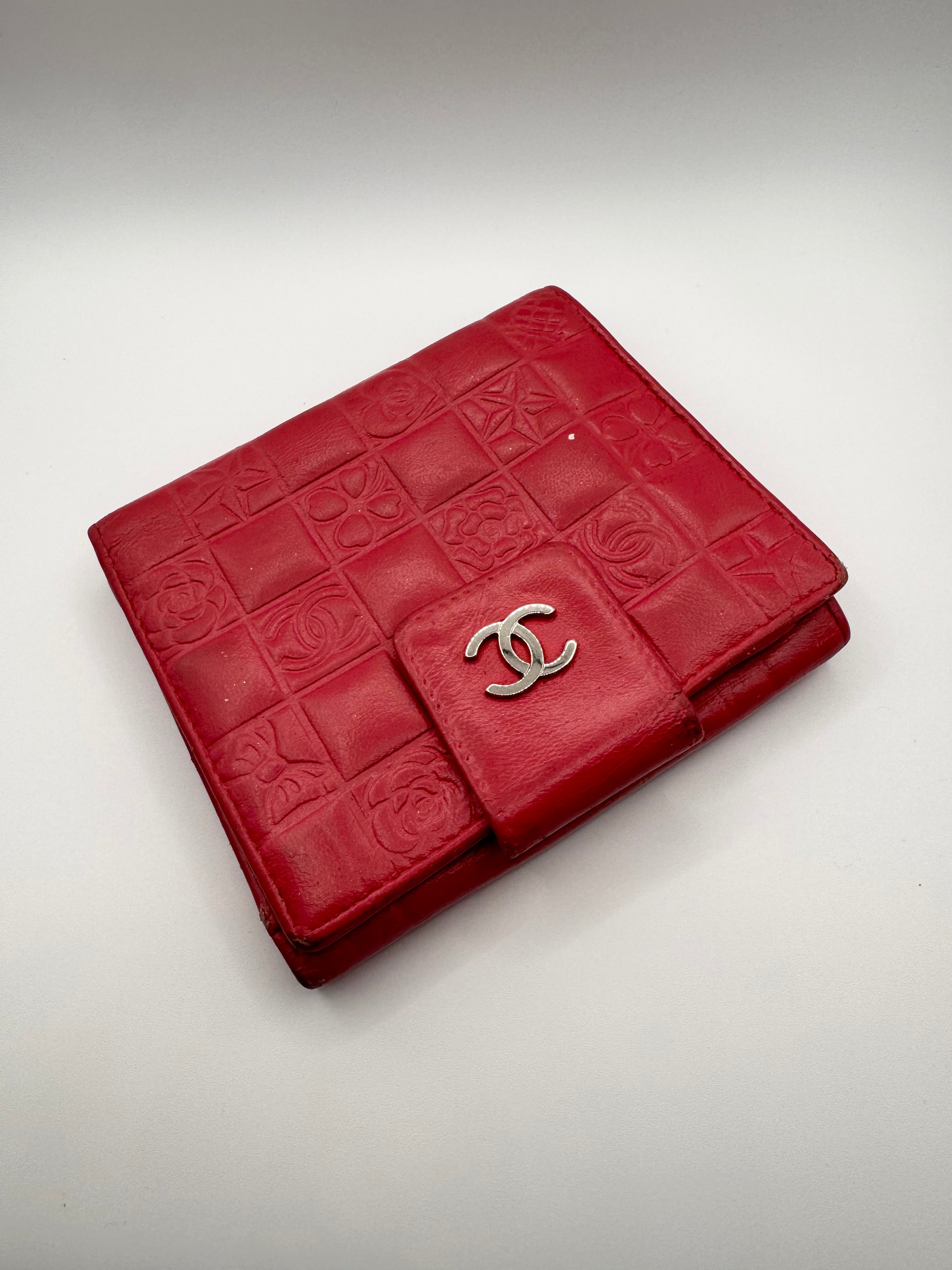 Chanel 00s ‘CC’ Lucky Charm Crimson Leather Wallet