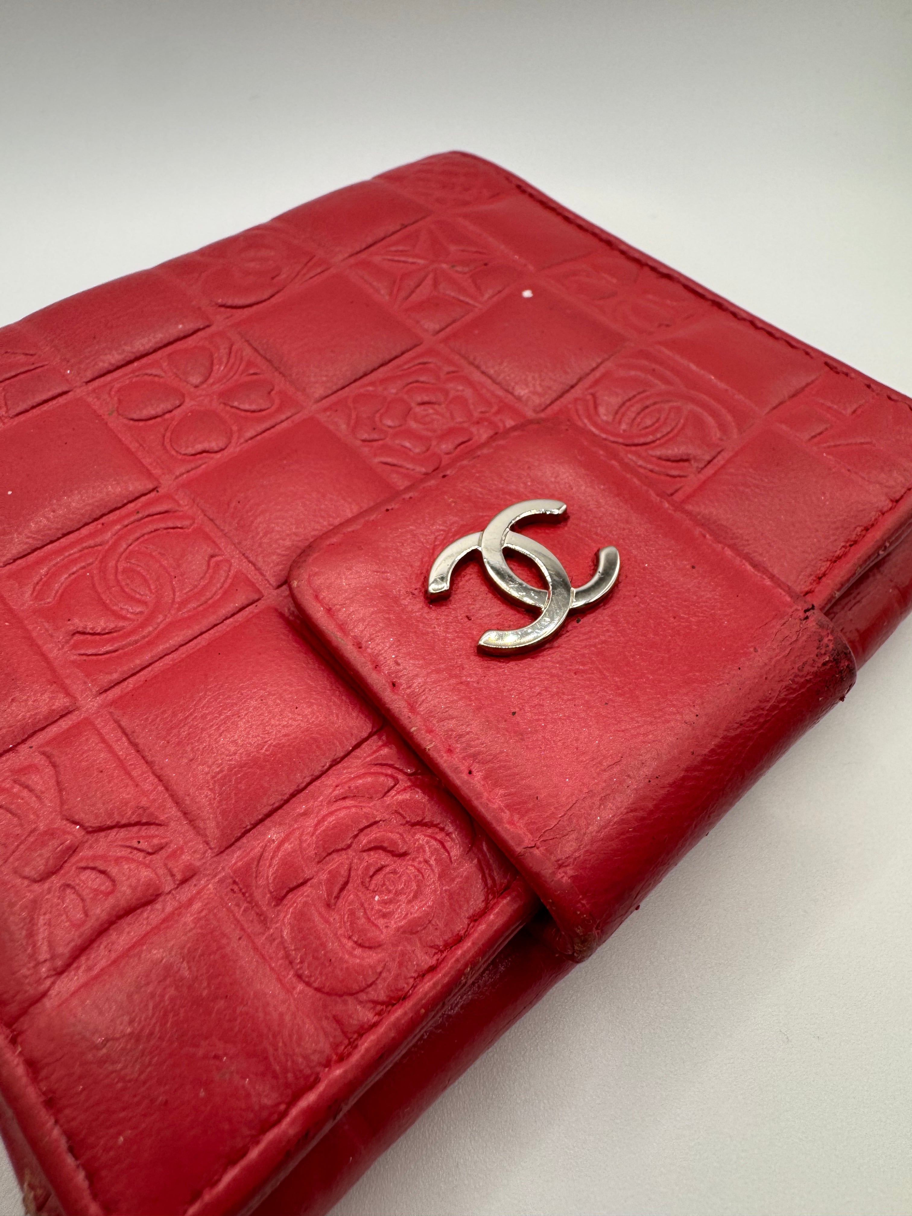 Chanel 00s ‘CC’ Lucky Charm Crimson Leather Wallet